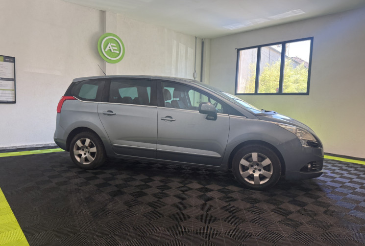 Peugeot 5008  1.6 THP 16v Allure 5pl