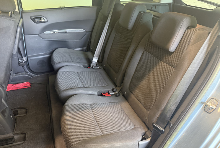Peugeot 5008  1.6 THP 16v Allure 5pl