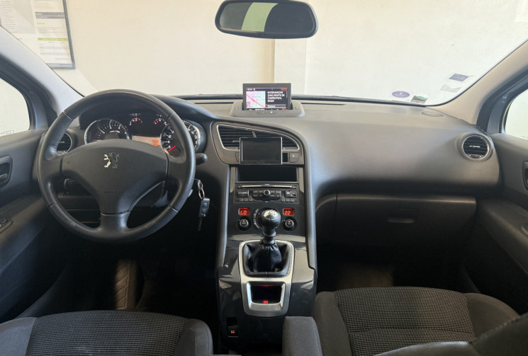 Peugeot 5008  1.6 THP 16v Allure 5pl