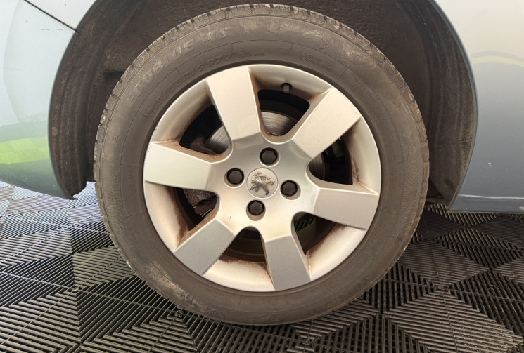 Peugeot 5008  1.6 THP 16v Allure 5pl