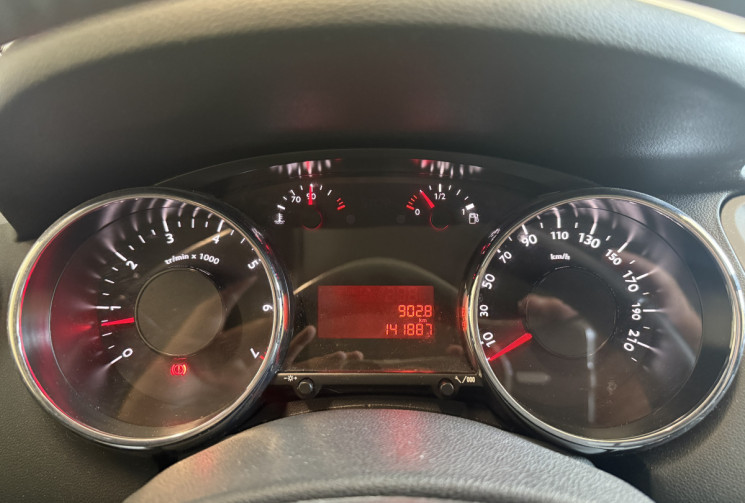 Peugeot 5008  1.6 THP 16v Allure 5pl