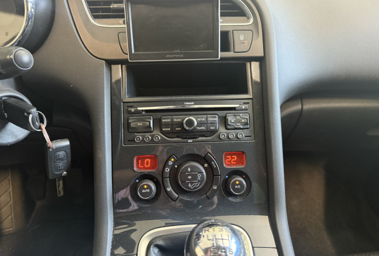 Peugeot 5008  1.6 THP 16v Allure 5pl