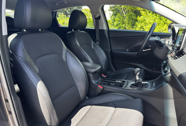 Hyundai i30 Fastback 1.4 T-GDi 140 cv Créative Excellent état