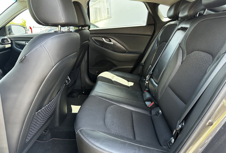 Hyundai i30 Fastback 1.4 T-GDi 140 cv Créative Excellent état