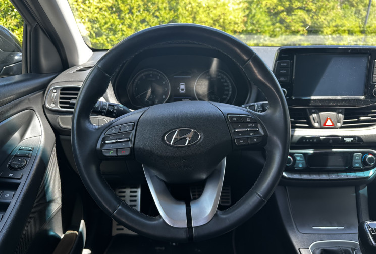 Hyundai i30 Fastback 1.4 T-GDi 140 cv Créative Excellent état