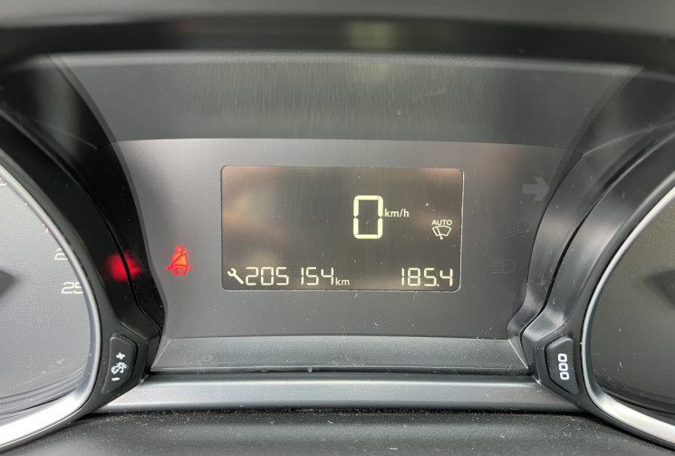 Peugeot 308 II SW 1.6 BlueHDi S&S 120 CH BVM6