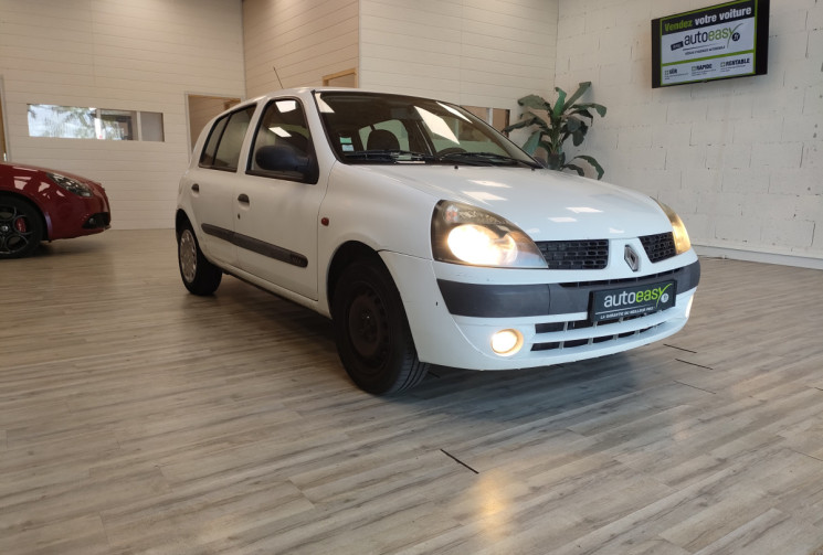 Renault Clio II 5 Portes Phase 2 1.2 i 16V 75 cv