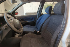 Renault Clio II 5 Portes Phase 2 1.2 i 16V 75 cv