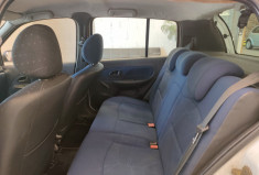 Renault Clio II 5 Portes Phase 2 1.2 i 16V 75 cv