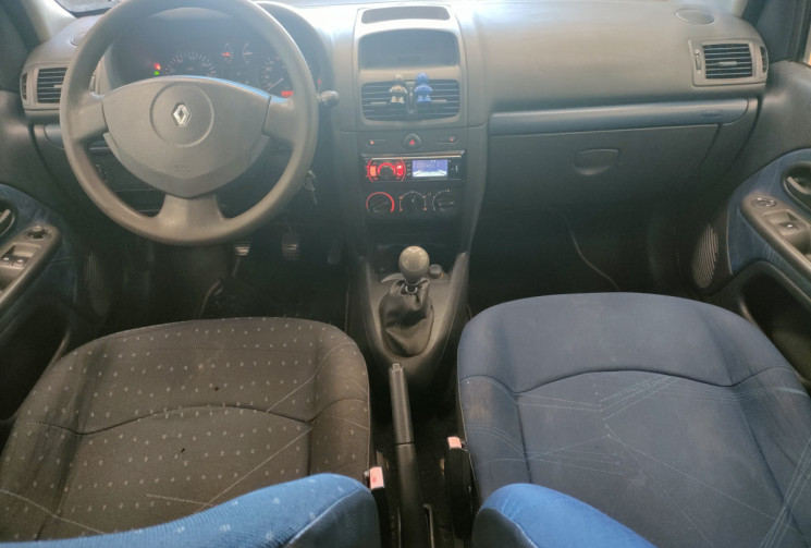 Renault Clio II 5 Portes Phase 2 1.2 i 16V 75 cv