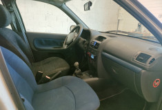 Renault Clio II 5 Portes Phase 2 1.2 i 16V 75 cv