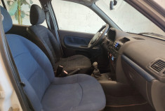 Renault Clio II 5 Portes Phase 2 1.2 i 16V 75 cv