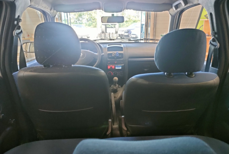 Renault Clio II 5 Portes Phase 2 1.2 i 16V 75 cv