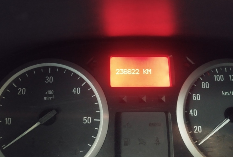 Opel VIVARO  Phase 2 2.0 CDTI 16V Fourgon court 90 cv *AMENAGE*