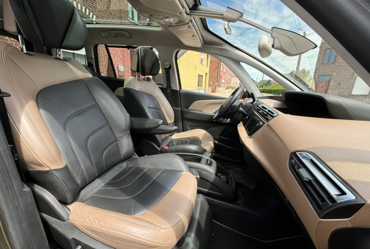 Citroën Grand C4 Picasso II 1.6 E-HDi 115 EXCLUSIVE ETG6 7 PLACES - CUIR / CAMERA
