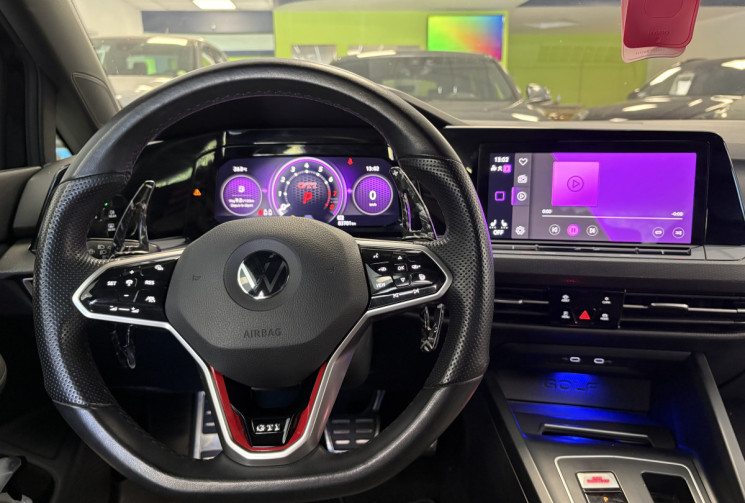 Volkswagen Golf GTI 2.0 TFSI 