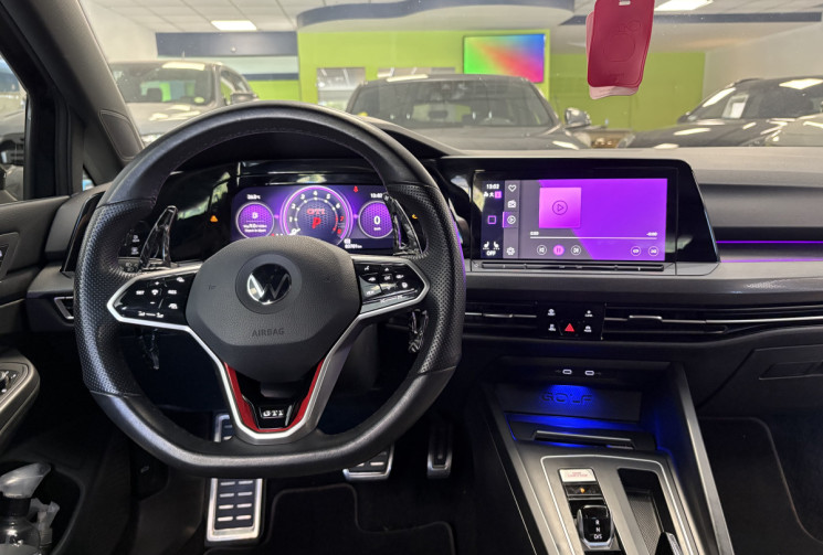 Volkswagen Golf GTI 2.0 TFSI 