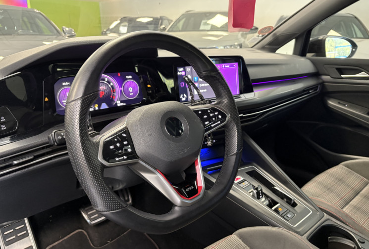 Volkswagen Golf GTI 2.0 TFSI 