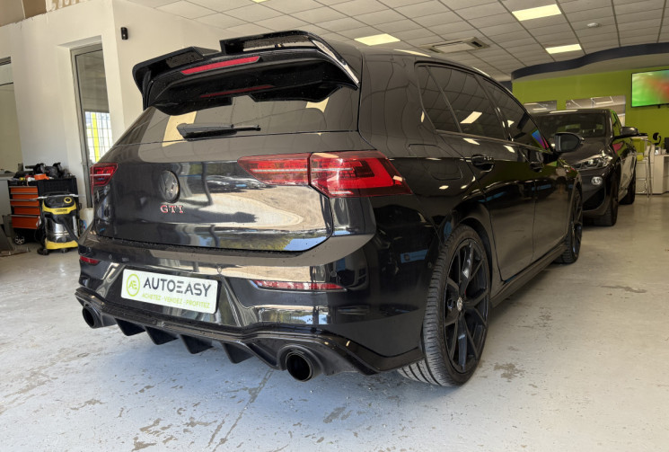 Volkswagen Golf GTI 2.0 TFSI 