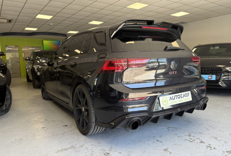 Volkswagen Golf GTI 2.0 TFSI 