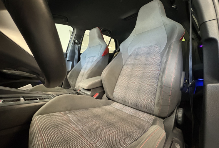 Volkswagen Golf GTI 2.0 TFSI 