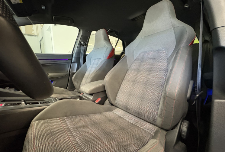Volkswagen Golf GTI 2.0 TFSI 