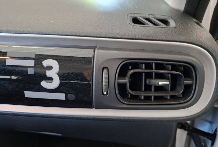 Citroën C3 1.2 12V VTi 83 cv Pure Tech  GRAPHIC BVM5