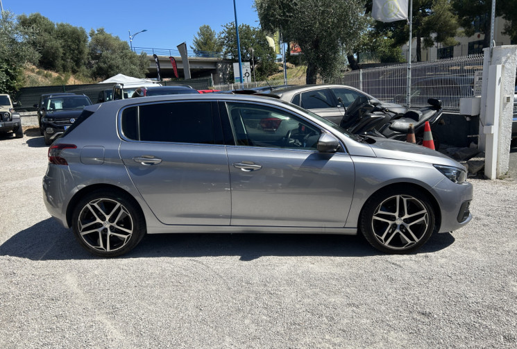 Peugeot 308  II (2) 1.5 BLUEHDI 130 Ch ALLURE * CARPLAY * GPS * RADAR ARR / AV