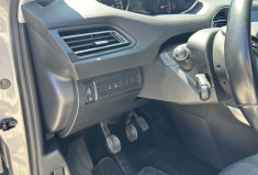 Peugeot 308  II (2) 1.5 BLUEHDI 130 Ch ALLURE * CARPLAY * GPS * RADAR ARR / AV