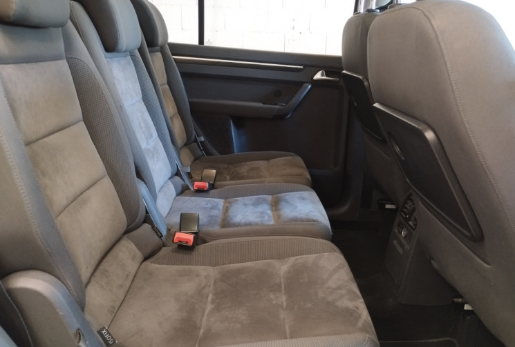 Volkswagen Touran  2.0 TDI 16V  DSG6 140 cv CARAT  **7PLACES + TOIT OUVRANT PANORAMIQUE ****