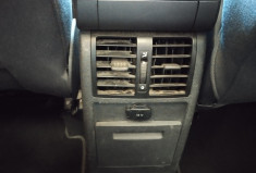 Volkswagen Touran  2.0 TDI 16V  DSG6 140 cv CARAT  **7PLACES + TOIT OUVRANT PANORAMIQUE ****