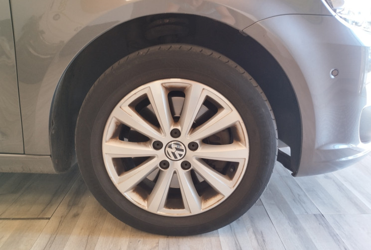 Volkswagen Touran  2.0 TDI 16V  DSG6 140 cv CARAT  **7PLACES + TOIT OUVRANT PANORAMIQUE ****