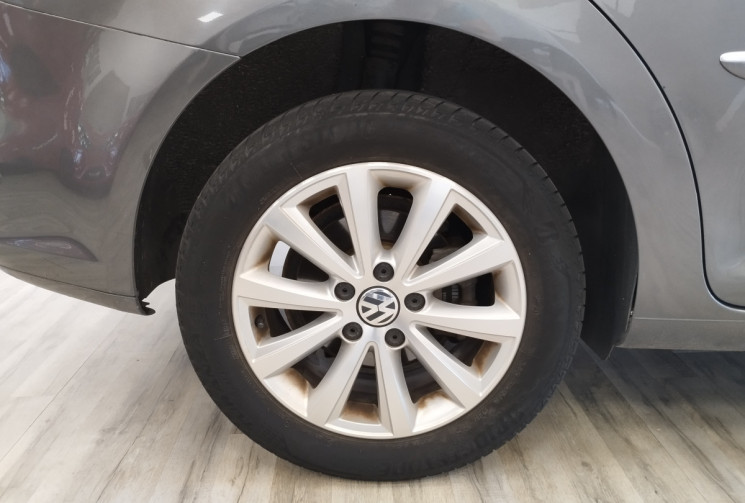 Volkswagen Touran  2.0 TDI 16V  DSG6 140 cv CARAT  **7PLACES + TOIT OUVRANT PANORAMIQUE ****