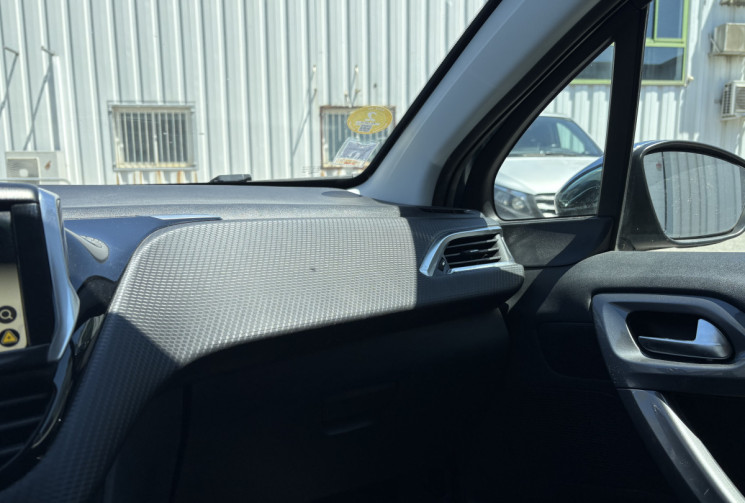 Peugeot 2008 STYLE 100 cv 1.6 BlueHDi * Carplay * Radar de recul * Régulateur * Rétro Rabattable 