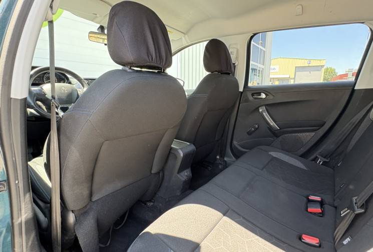 Peugeot 2008 STYLE 100 cv 1.6 BlueHDi * Carplay * Radar de recul * Régulateur * Rétro Rabattable 