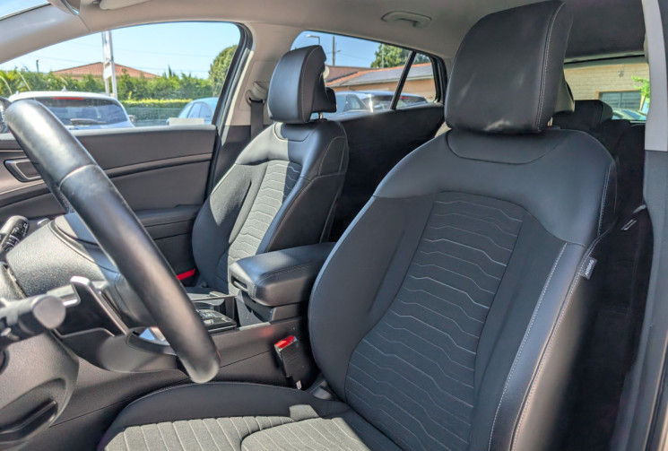 Kia Sportage V 1.6 CRDi 136 ch MHEV Design DCT7 4x2 / Première main / TVA récupérable