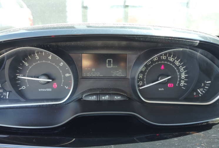 Peugeot 208 1.0 VTI 68cv LIKE