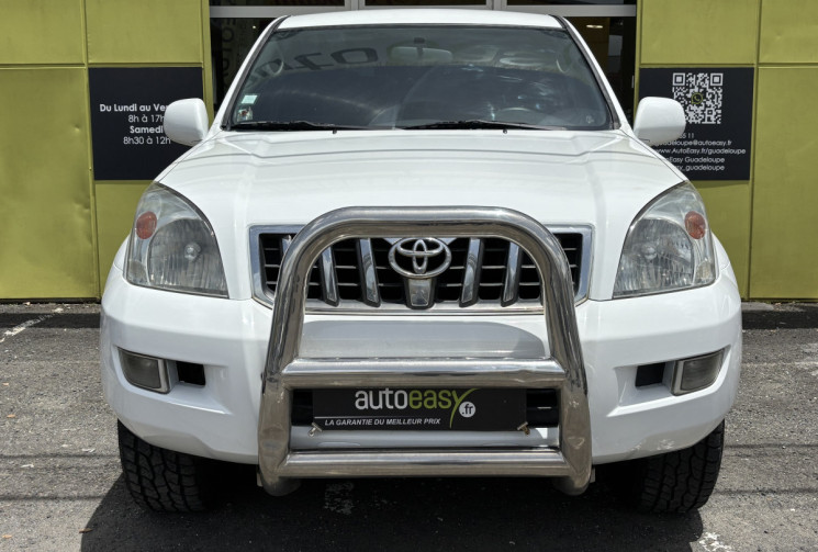 Toyota Land Cruiser 3.0 D-4D 165cv boîte auto // 4x4 mythique par excellence // Première main