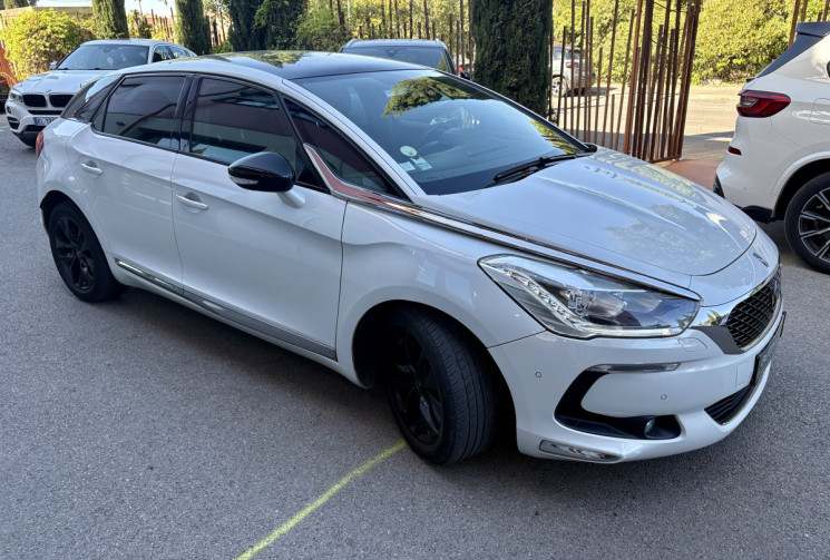 DS DS5 HDI 180cv BA / nombreuses options / super état / Citroën 2.0HDI boîte auto