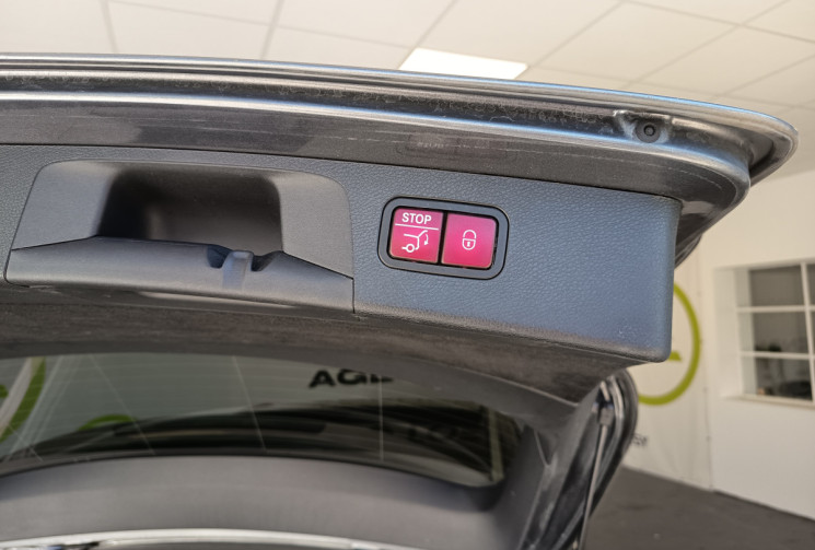 Mercedes CLASSE E BREAK 220 2 D PACK AMG ENTRETIEN COMPLET CONCESSION GARANTIE 6 MOIS