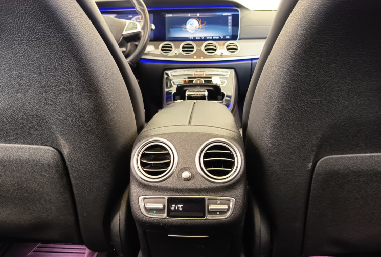 Mercedes CLASSE E BREAK 220 2 D PACK AMG ENTRETIEN COMPLET CONCESSION GARANTIE 6 MOIS