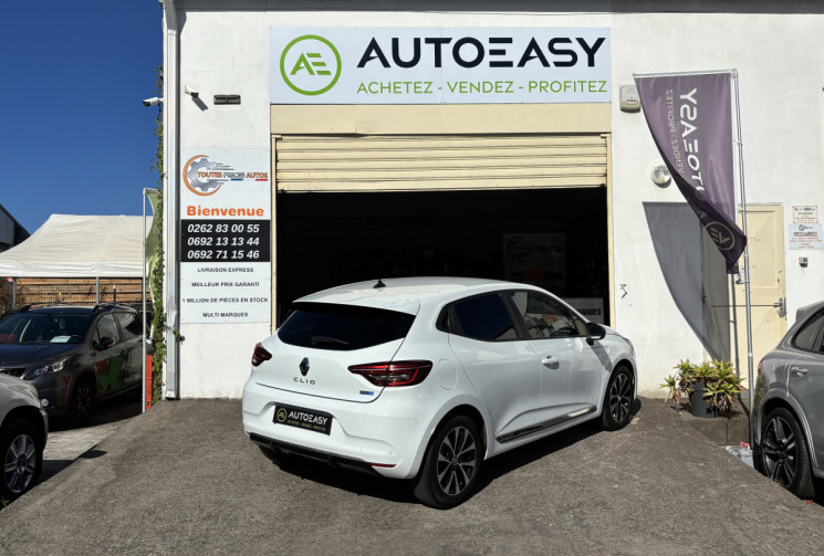Renault Clio 1.6 E-TECH HYBRID 140 ZEN