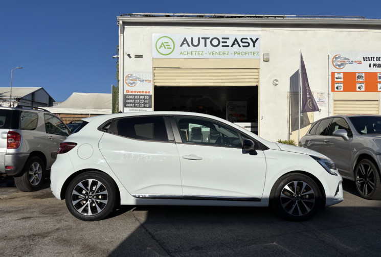 Renault Clio 1.6 E-TECH HYBRID 140 ZEN