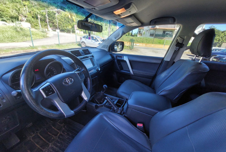 Toyota Land Cruiser Prado 2.8 D-4D 16V 177 cv Life // 7 places // Excellent état peu kilométré