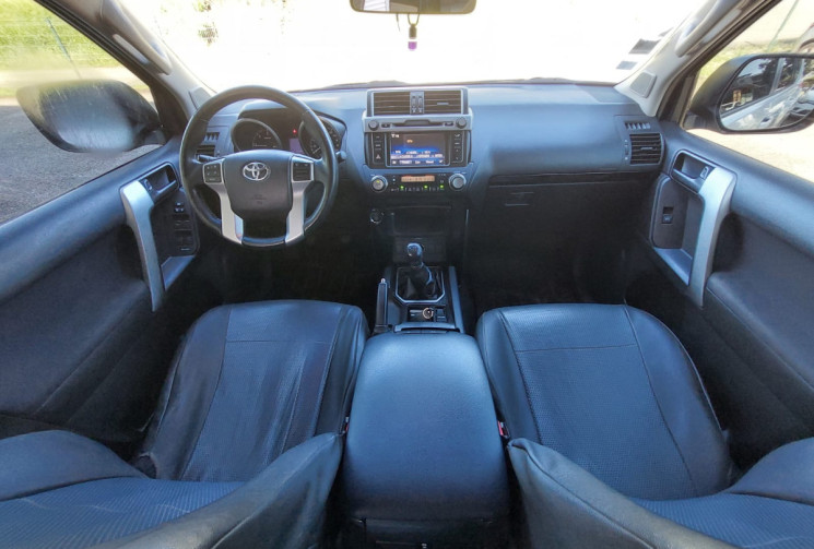 Toyota Land Cruiser Prado 2.8 D-4D 16V 177 cv Life // 7 places // Excellent état peu kilométré