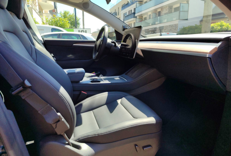 Tesla Model Y Standard RWD Garantie 2027 Mois Tesla Toit Panoramique TVA RECUPERABLE