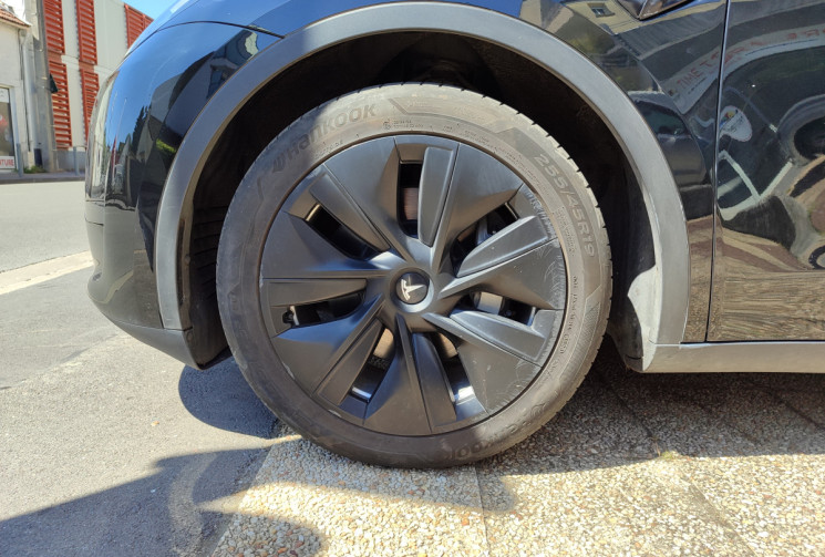Tesla Model Y Standard RWD Garantie 2027 Mois Tesla Toit Panoramique TVA RECUPERABLE
