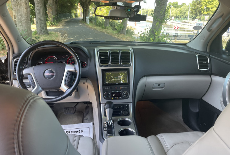 GENERAL MOTORS Acadia 3.6 V6 285 CH / 7 BI-CARBURATION / 7 PLACES