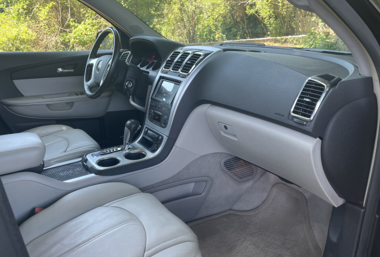 GENERAL MOTORS Acadia 3.6 V6 285 CH / 7 BI-CARBURATION / 7 PLACES
