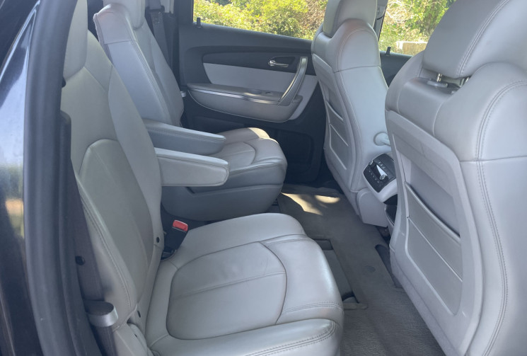 GENERAL MOTORS Acadia 3.6 V6 285 CH / 7 BI-CARBURATION / 7 PLACES